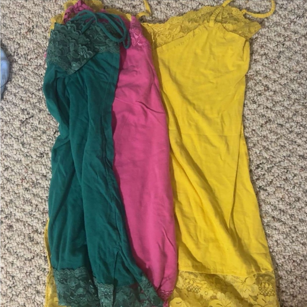 Colorful Lace Trimmed tank tops
